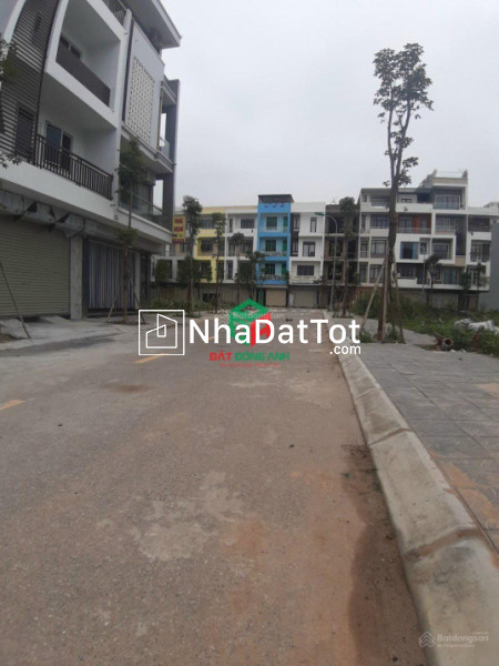 Chỉnh chủ bán đất chợ gỗ phù khê đường 8m kinh doanh đỉnh 5,x tỷ