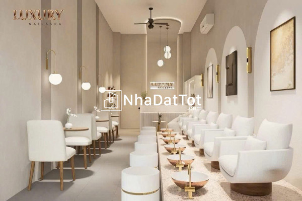 Cần sang gấp tiệm nail & spa - vị trí vàng đối diện nhà thờ tân định