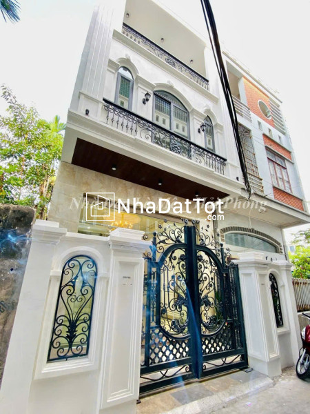 Nhà mặt ngõ thông tuyến 2 thiên lôi, 51m 3.5 tầng, sân cổng riêng, giá 3.55 tỉ
