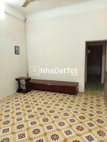 Pháo đài láng - nhà khung cột dt 69m2 3 tầng mặt tiền 3.2m giá 17.5 tỷ