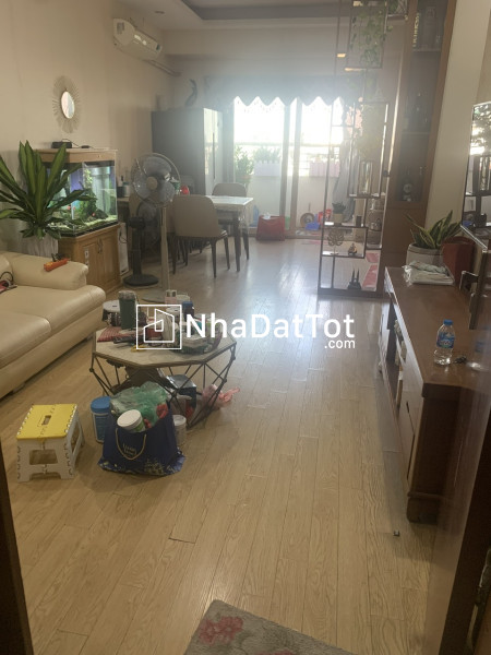 Cho thuê căn hộ chung cư nam đô, 80m2, 2 ngủ, full đồ ở hộ gia đình, vào ngay, có slot ô tô