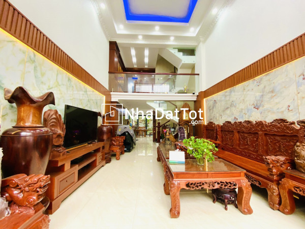 Nhà 4 tầng hxt phạm văn bạch ngang 5m 110m2 tặng nt cao cấp gần nhà hàng ẩm thực 13.3 tỷ.