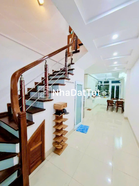 Bán nhà xuân la - 45m² x 6 tầng - 2 thoáng trước sau - ngõ thông võ chí công – chỉ 9.6 tỷ