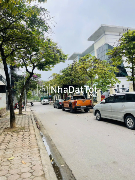 Chính chủ cần bán giá rẻ bèo 2 lô đất liền kề mặt tiền tại xã minh tâm, huyện hớn quản, bình phước