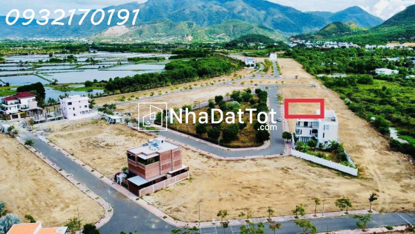 Đất đối diện công viên-giá rẻ nhất kđt-chỉ 23.5 triệu/m2-sinh lời cao trong tương lai
