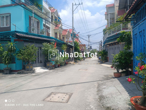 Đất đẹp 128m2 bán nhanh nhỉnh 33tr/m2, hxh thông tx24, cách ubnd thạnh xuân 400m
