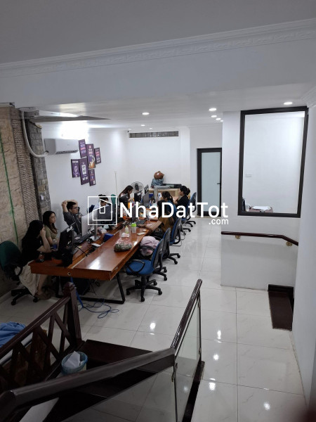 Bằng b 43m 4 tầng chỉ 6 tỷ, một không gian, vạn cảm xúc