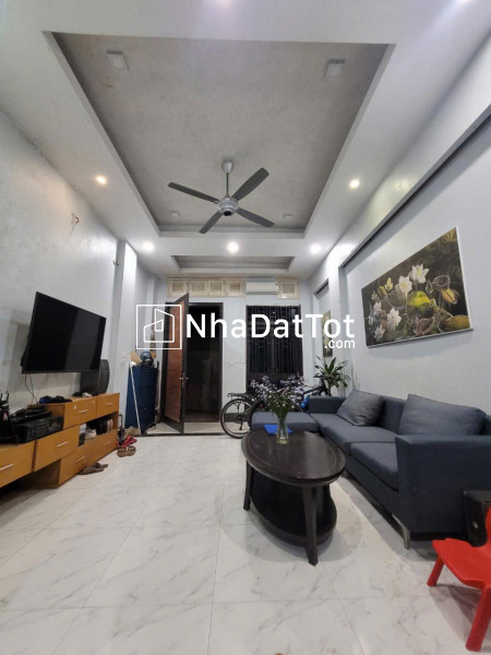 Nhà đẹp tự xây-giang biên-long biên , full nội thất, ngõ rộng thoáng,  ô tô  – giá 5.7 tỷ