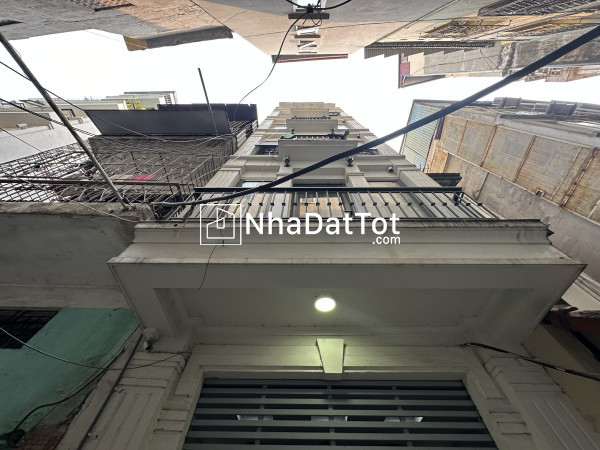 (tin thật 100%) bán tòa văn phòng 97m2 x 9 tầng tại mặt phố nguyễn ngọc nại - cho thuê 1,7 tỷ/năm