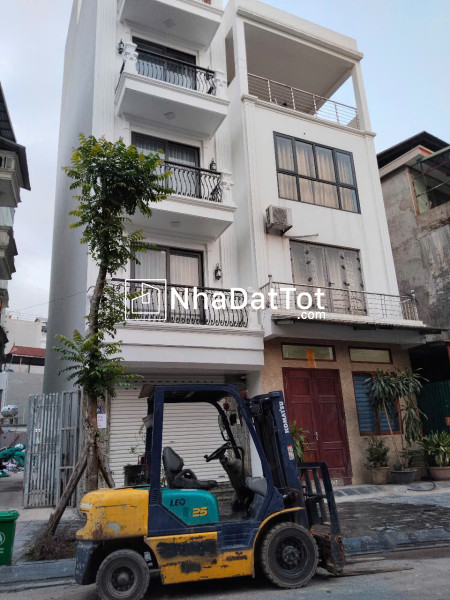 Nhà phân lô giang biên – ô tô vào nhà – gần vinhomes, cầu đông trù, chu huy mân