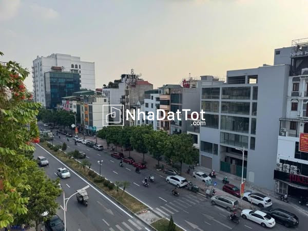 Nhà đẹp gần time city – minh khai - hai bà trưng thoáng trước sau – gần chợ,trường, bệnh viện.