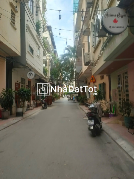 Bán nhà xuân la, phân lô, ôtô vào nhà, vỉa hè, 2 thoáng, 40m2 chỉ 12 tỷ