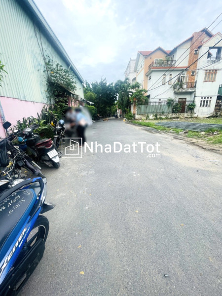 Bán gấp đất full thổ đẹp 235m² – đường 8m – gần hiệp bình – shr – giá chỉ 72 triệu/m²