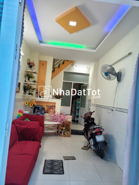 Nhà 2 tầng hẻm xe tải đường âu dương lân p3q8. giá 5,95 tỷ tl