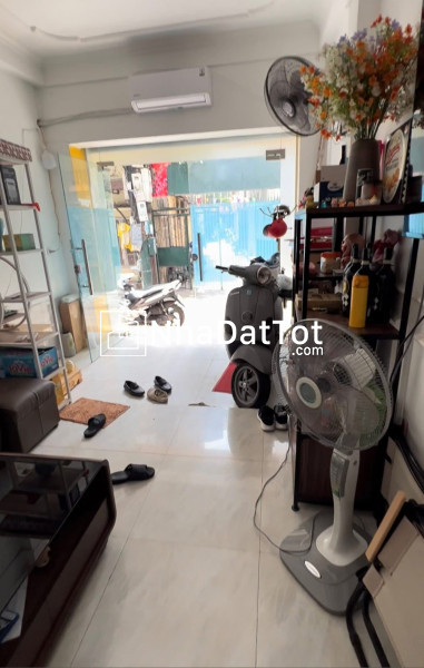 Cho thuê nhà riêng 3pn, 3wc, 32m2 tại phố láng hạ, đống đa, hà nội chỉ với 16,5 triệu vnd