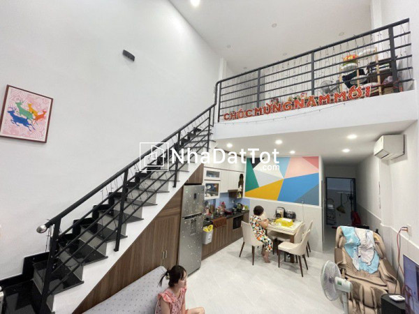 Trung tâm q.7, hẻm 3.5m thông thoáng kinh doanh sầm uất, cạnh phú mỹ hưng, full nội thất nhà cực