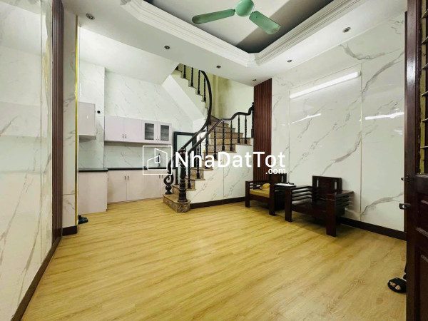 Bán nhà hồng mai hai bà trưng - gần ô tô dt 22m2 4 tầng mặt tiền 4m giá 3 tỷ