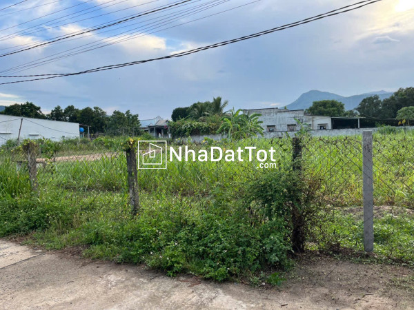 Đất đẹp- giá tốt - chính chủ cần bán nhanh lô đất cam hiệp nam, cam lâm, khánh hòa.