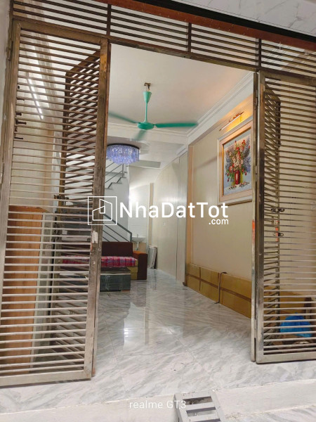 Cho thuê nhà ngõ ô tô đường phú diễn, 5 tầng x 25m2, 5pn, 10 triệu ở hộ gđ, full đồ