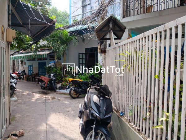 Hot, siêu phẩm, cần tiền bán gấp nguyễn duy [p14 q8] dt: 72m2(9x 8m) 2t,3pn chỉ 4.6 tỷ