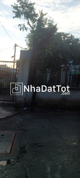 Bán đất tặng nhà lô góc 2 mt đường xe tải, ngang rộng 12.5m, tại bình trưng tây quận 2,thông nối