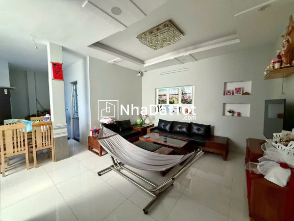 Chính chủ cần bán nhà vị trí đẹp tại long thuận, tp gò công, tiền giang.