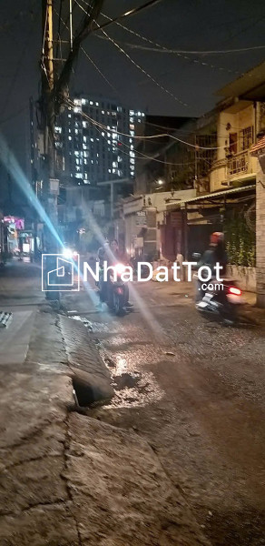Có 2,950 tỷ mua được cả tổ ấm ngay trung tâm tp thủ đức.