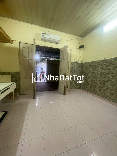 Cho thuê nhà cấp 4 tân mai, 60m2, ô tô đỗ cửa 6 triệu (có t.lượng)