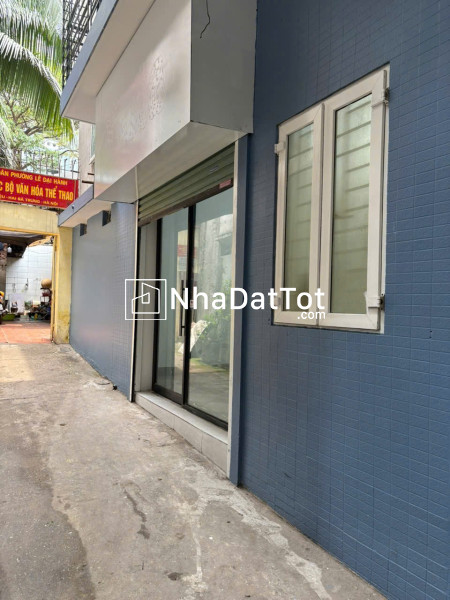 Cho thuê nhà phố bà triệu, vài bước ra phố 3 tầng x 35m2, 2 ngủ, 12 triệu/th