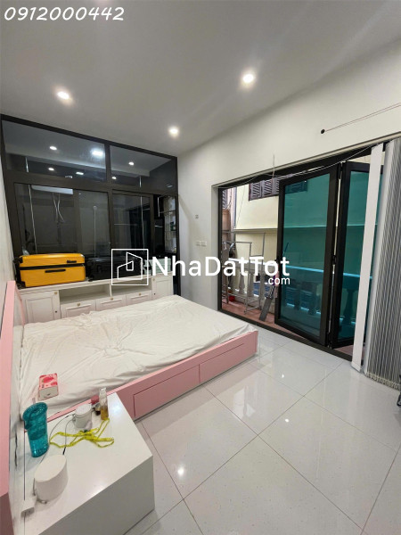 Nhà liền kề 35m2 5 tầng  – gần kđt trung hòa trung kính , cầu giấy – giá chỉ loanh quanh 7 tỷ.a