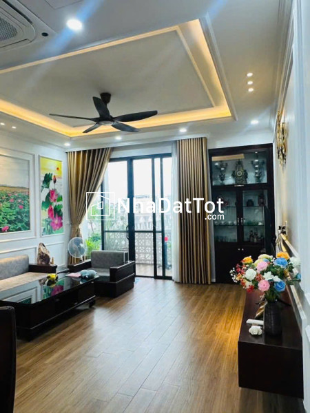 Bán nhà nguyễn chí thanh, vỉa hè, ôtô tránh, kinh doanh, dt 50m2 giá 18 tỷ