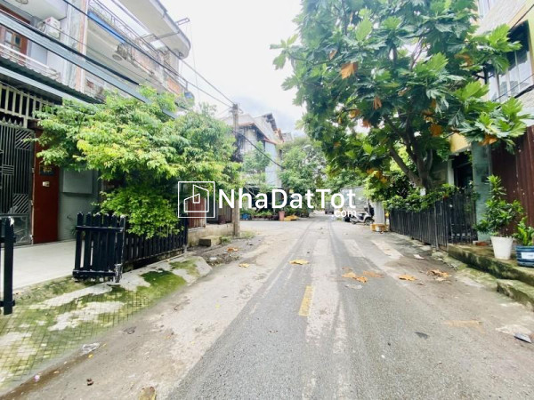 Bán nhà mặt tiền đường số 4 – kdc bình hưng, bình chánh 4 tầng diện tích 6*16 chỉ nhỉnh 11 tỷ