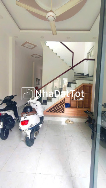Bán nhà 2 tầng mặt tiền - 63m2 - gần chợ bình triệu – hiệp bình chánh - giá chỉ 4.65 tỷ
