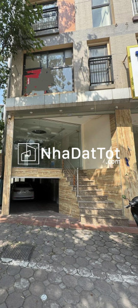 Cho thuê nhà  ô tô vào trong nhà  võ  chí công - tây hồ