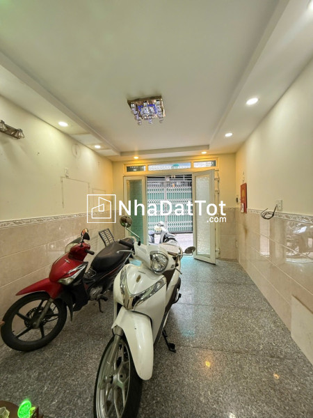 Quận 10 ngay ngã 7 lý thái tổ - 5 tầng - 7pn chỉ hơn 5 tỷ