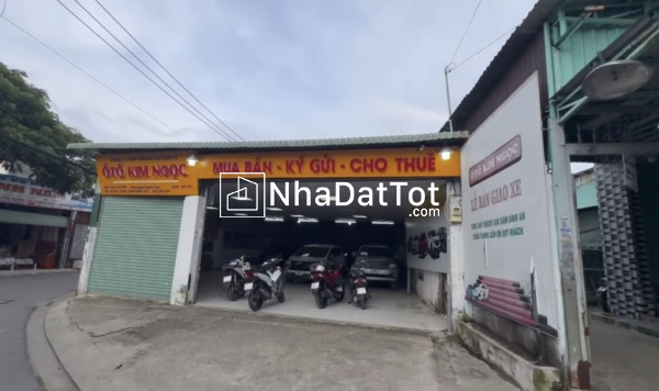 Mặt tiền chiến lược – ngang 8m – vị trí vàng kinh doanh – có hẻm sau tiện lợi