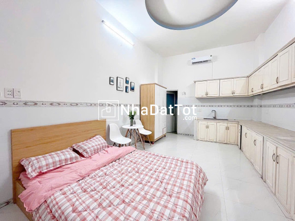 Cho thuê phòng studio rộng 35m² – đầy đủ nội thất, trống từ 16/7