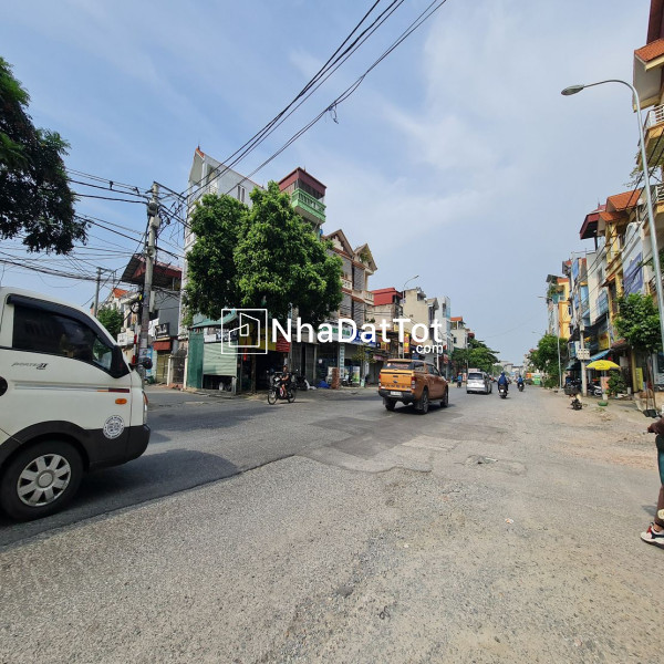 Đất đa tốn, gia lâm. 50m2 trục chính, kinh doanh. chỉ nhỉnh 6 tỷ. lh 0989894845