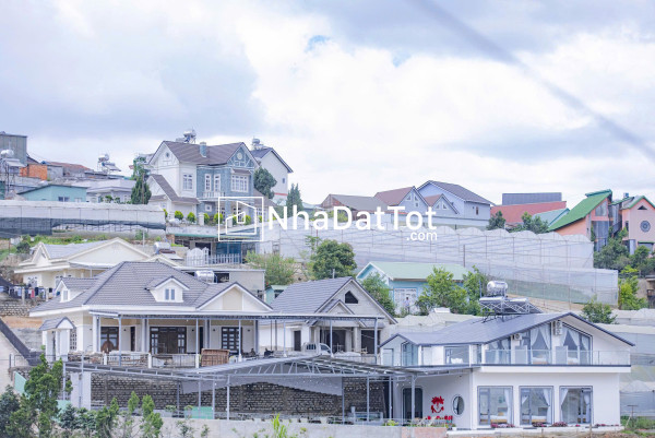 Cho thuê villa trại mát p11 đà lạt - hồ bơi nước nóng, bãi đậu xe, view đỉnh - 40tr