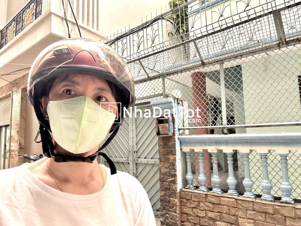 Bán nhà đường tôn đản - khu dân cư hiện hữu- chủ qua ư dễ thương-nhà có sân để xe- thông ra nguyễn