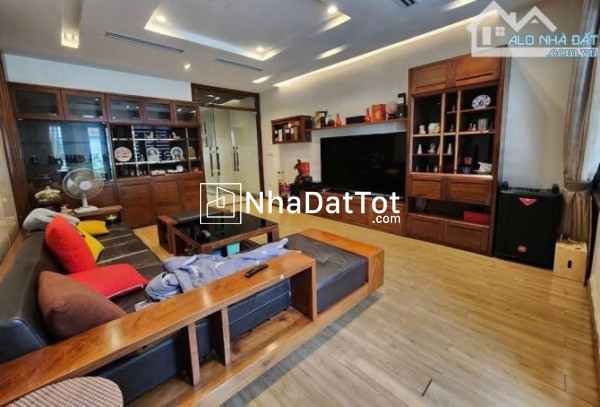 Bán nhà lạc long quân, phân lô, ôtô tránh, kinh doanh, 2 thoáng, 70m2 giá 23 tỷ 950