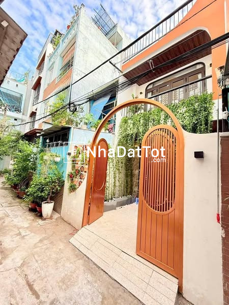Nhà đường thích quảng đức quận phú nhuận phường 5.