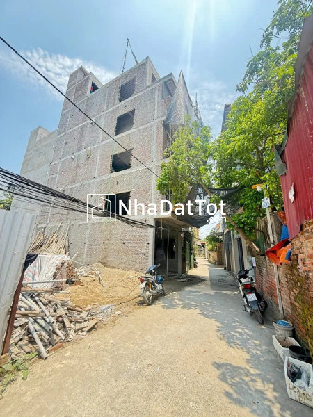 Nhà mới ô tô qua đỗ trong nhà phôa bát khối 52m2,x 6 tầng,mặt tiền 4m,10.7 tỷ long biên.