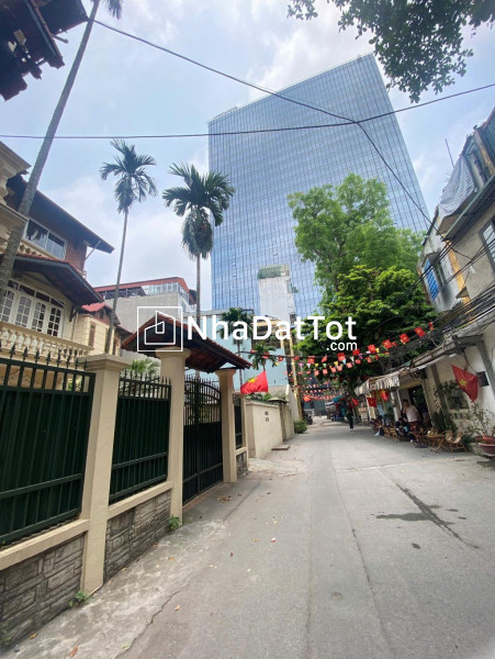 Hoàng ngâm 52m sát ô tô tránh, kinh doanh sầm uất ngày đêm
