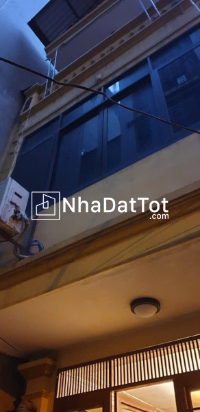 Cho thuê nhà ngõ nam đồng, 60 m2* 3 tầng 5pn 3vs, 12 triệu,  kd onl,gia đình, nhóm ít ng