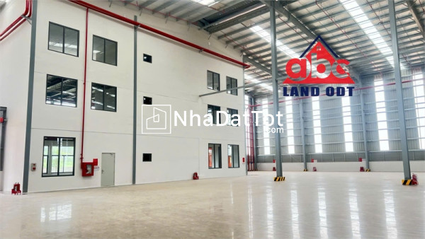Xt366 nhà xưởng hiện đại khung thép kiên cố, khuôn viên cây xanh thoáng mát. giao liền