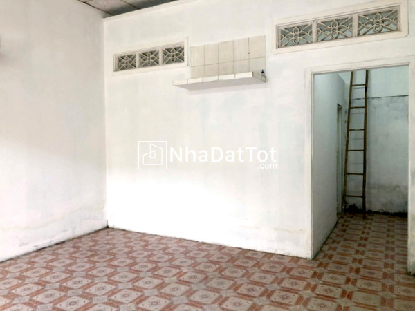 Linh đông – nhà cấp 4 hẻm xe tải – sổ riêng – giá chỉ 2.95 tỷ – cách mặt đường 10m!