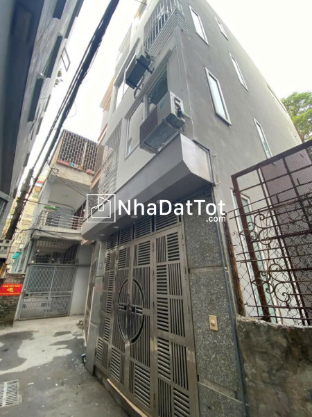 Nhà  học viên tài chính - bắc từ liêm - dt42m2 - 4 tầng - giá 5,9 tỷ - ngõ ô tô ,