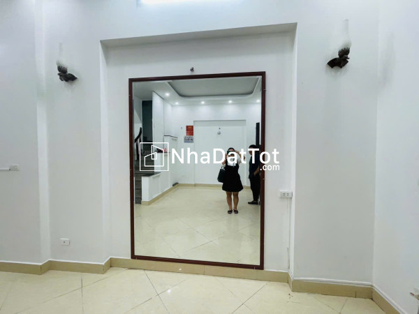Bán gấp giá rẻ trương định 15m/20m,3 tầng,mặt tiền1m/3m,1.8 tỷ hoàng mai.