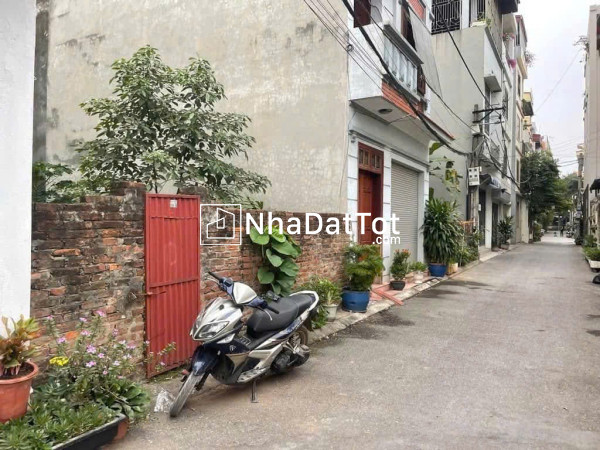 Bán đất học viên tài chính - bắc từ liêm - dt63m2 - mt5,5 m - giá 8,5 tỷ - ngõ ô tô  thông